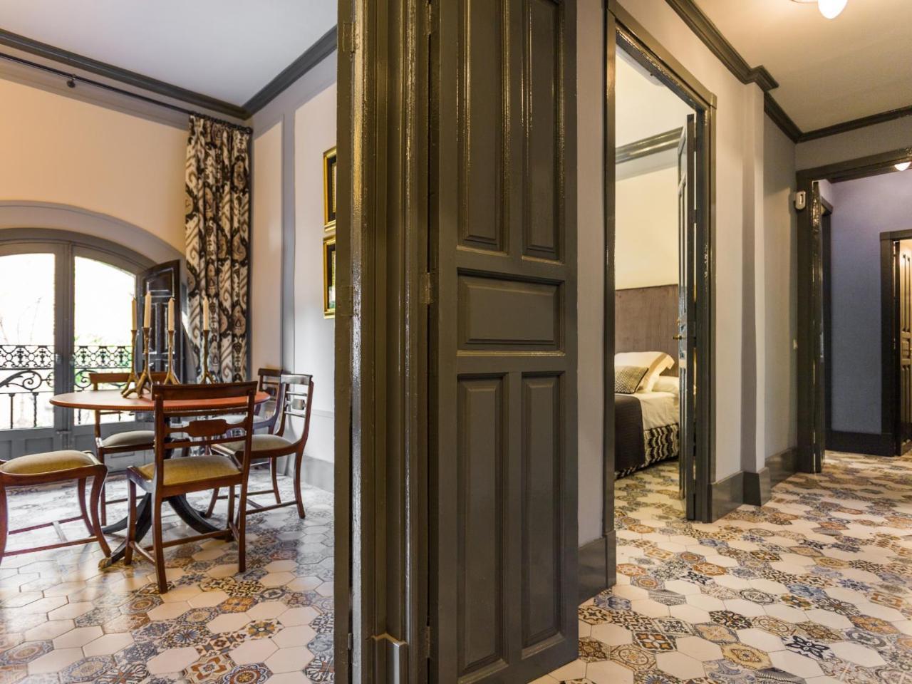 Puerta De La Victoria Apartment Seville Exterior photo