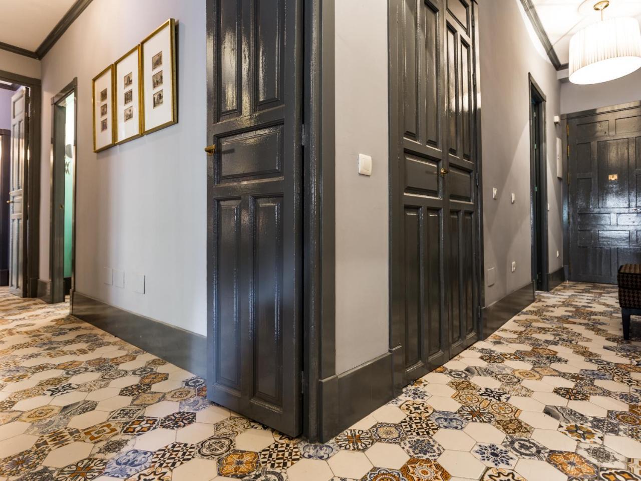 Puerta De La Victoria Apartment Seville Exterior photo